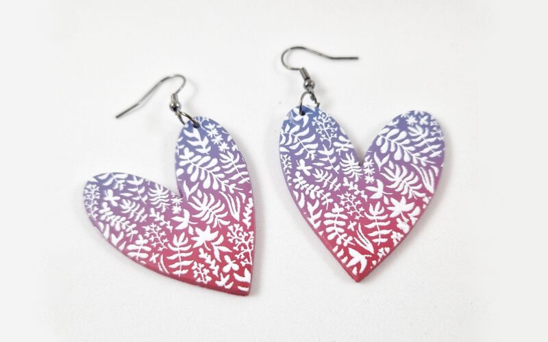 pendientes de arcilla polimérica decorados con silkscreen