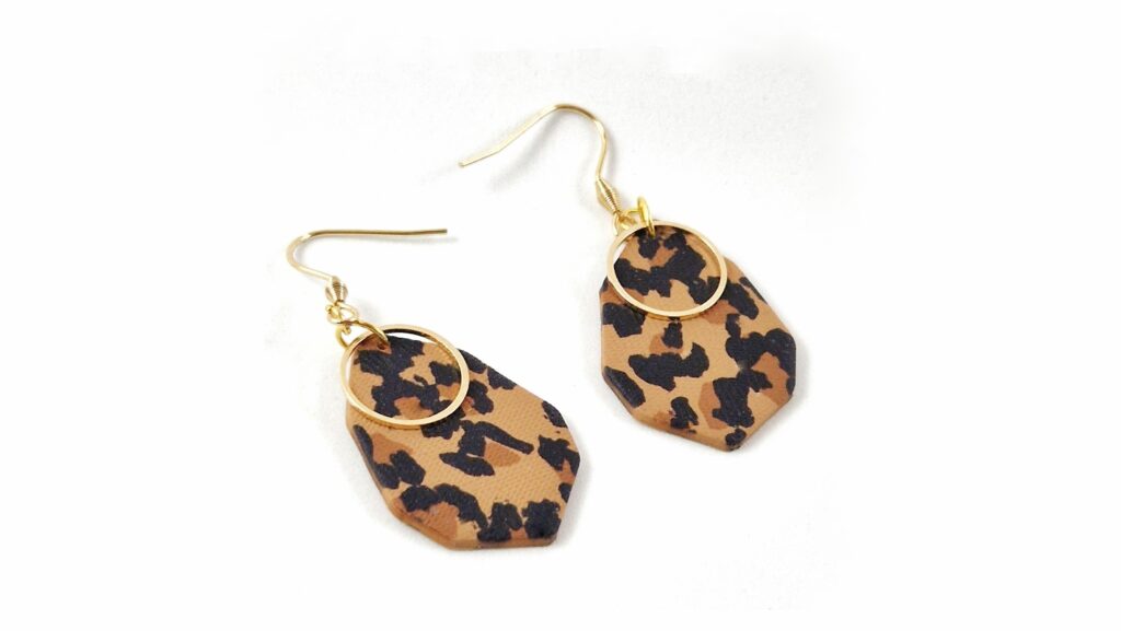 estampado de leopardo en arcilla polimérica